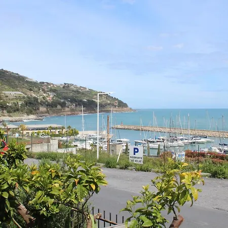 Casa vacanze Froggy House San Lorenzo al Mare