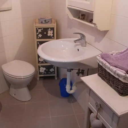 Froggy House בית נופש סן לורנצו אל מארה